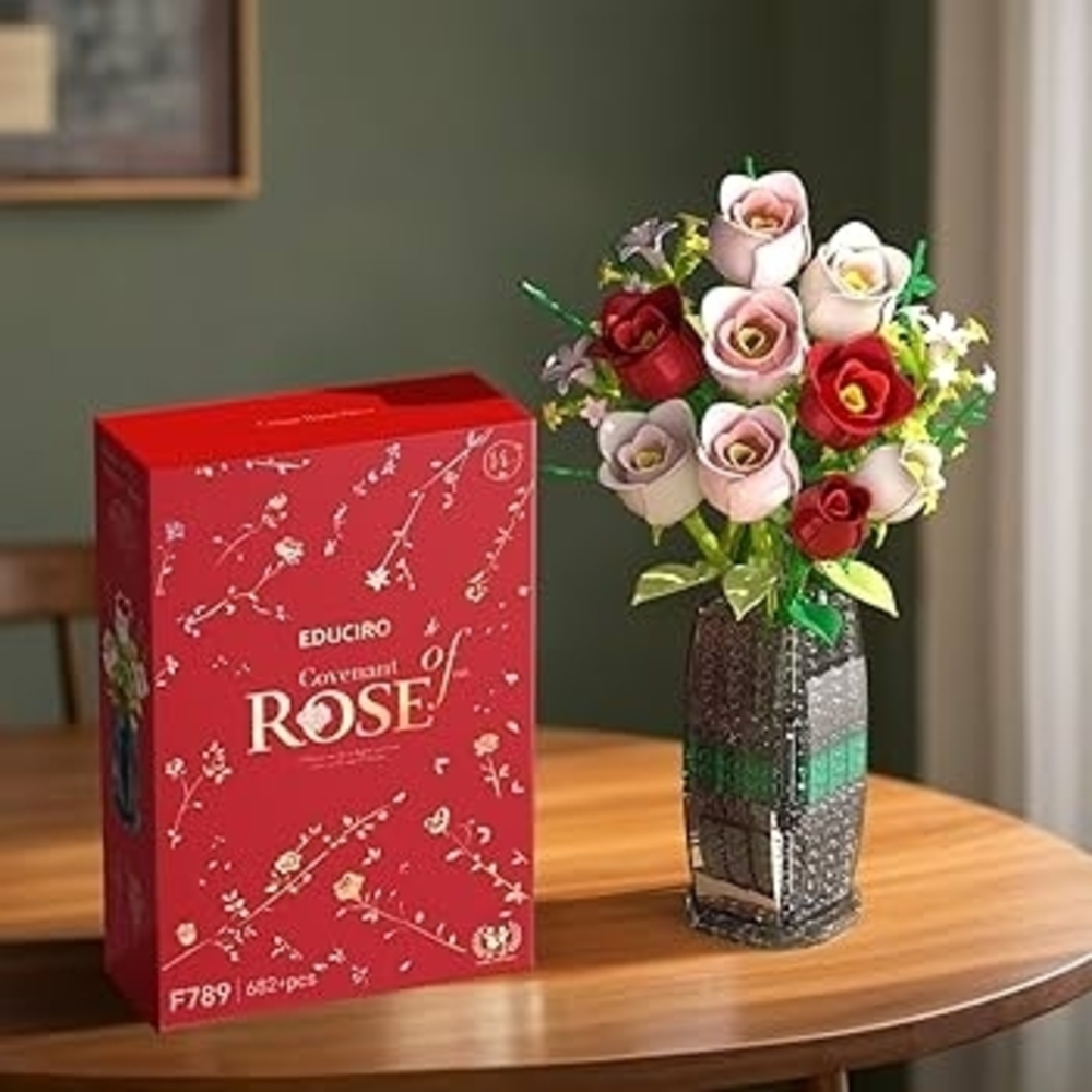 Covenant Of Rose 682pcs Building Set